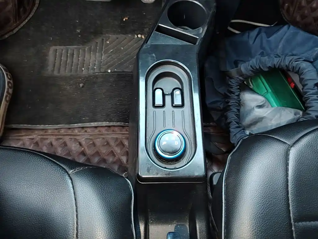 Wuling MINIEV — миниатюра 14