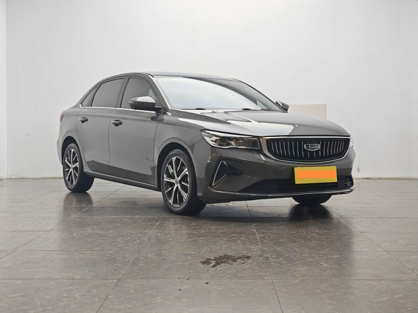 Geely Emgrand 1.5 л 2022 г. Чёрный, пробег 22000 км