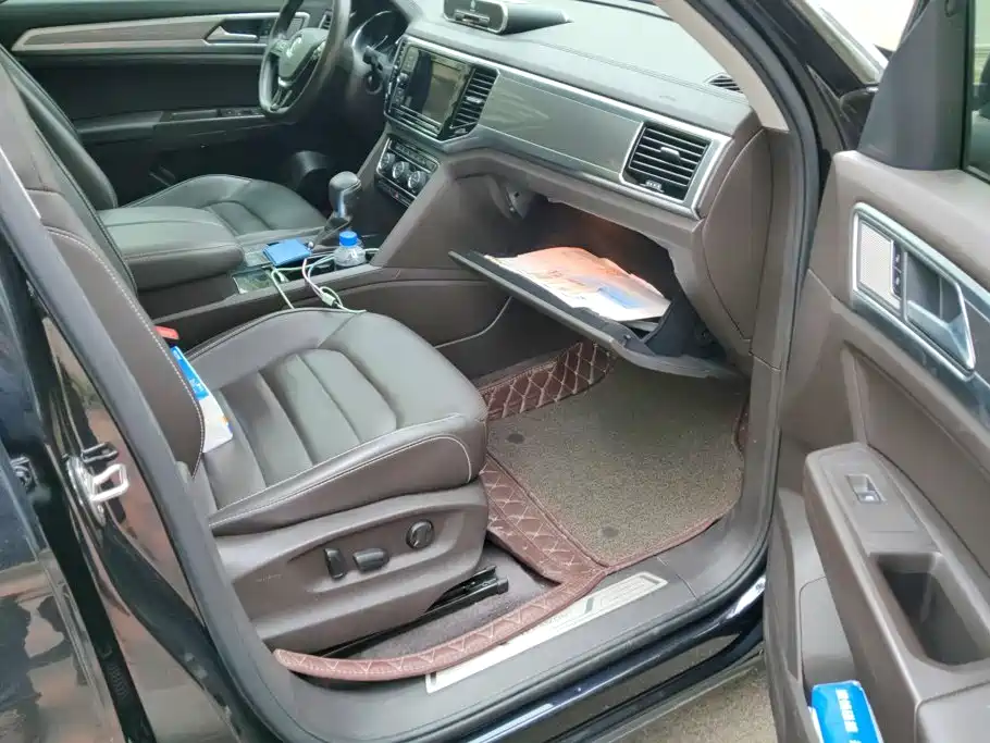 Volkswagen Teramont — миниатюра 8