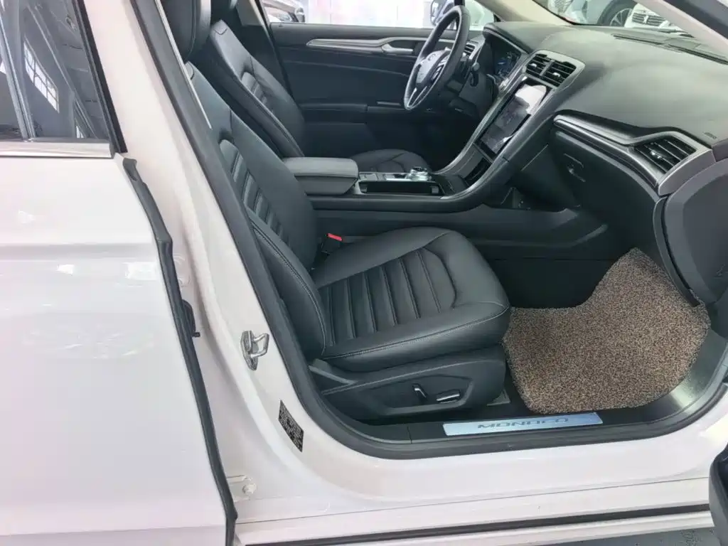 Ford Mondeo — миниатюра 25