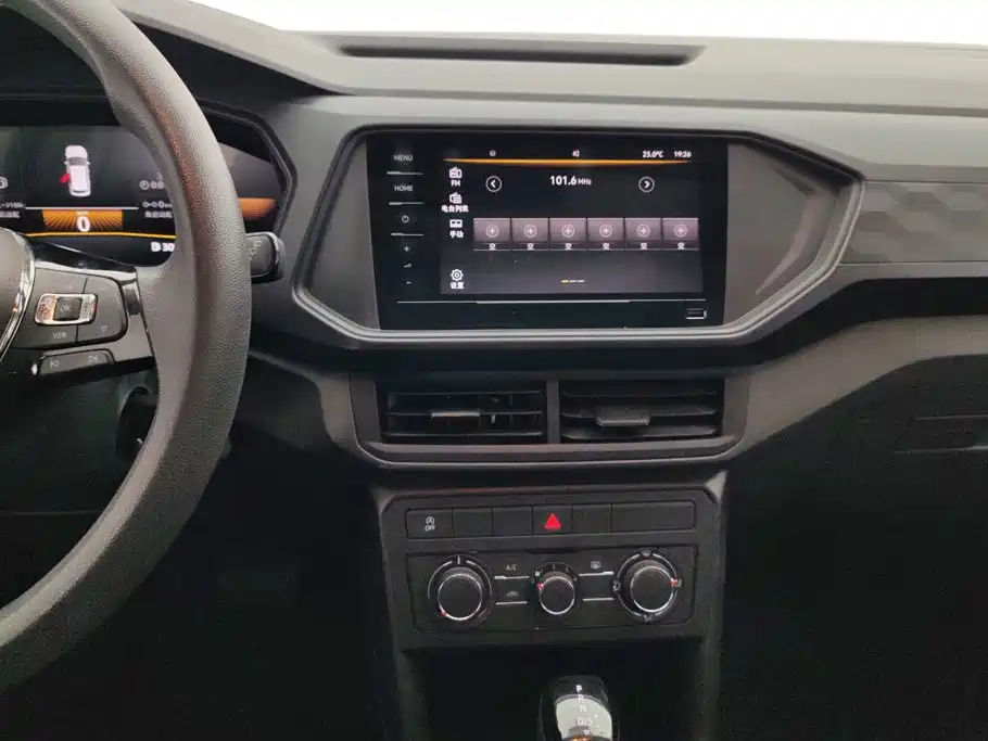 Volkswagen T-Cross — миниатюра 13