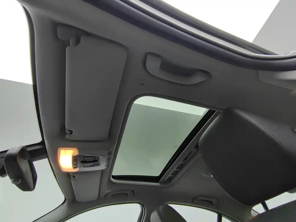 BMW 3 Series — миниатюра 14