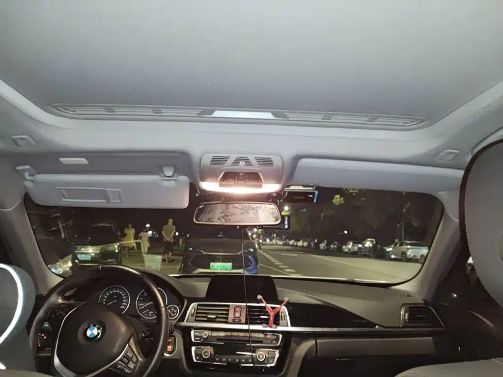 BMW 3 Series — миниатюра 9