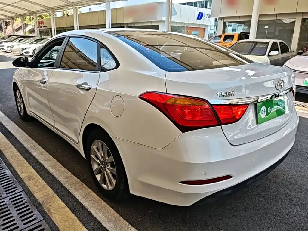 Hyundai Mistra — миниатюра 5