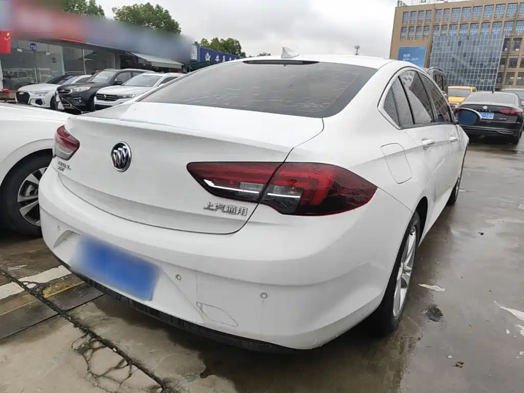 Buick Regal — миниатюра 7