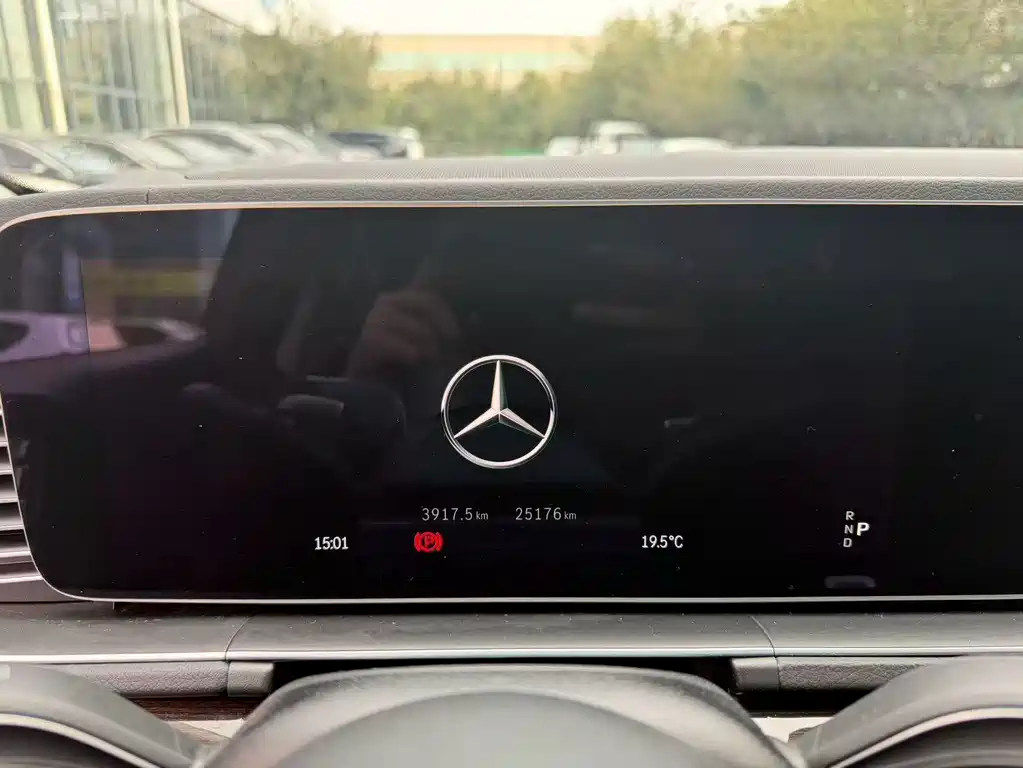 Mercedes-Benz GLE (Import) — миниатюра 6