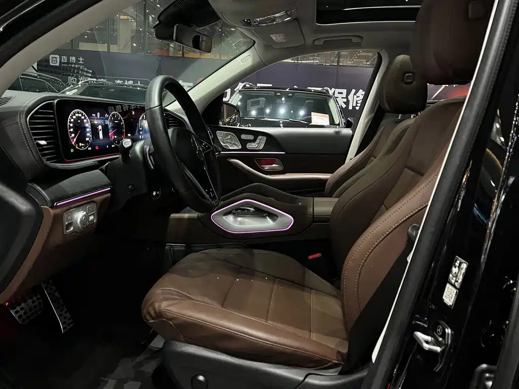 Mercedes-Benz GLE (Import) — миниатюра 10