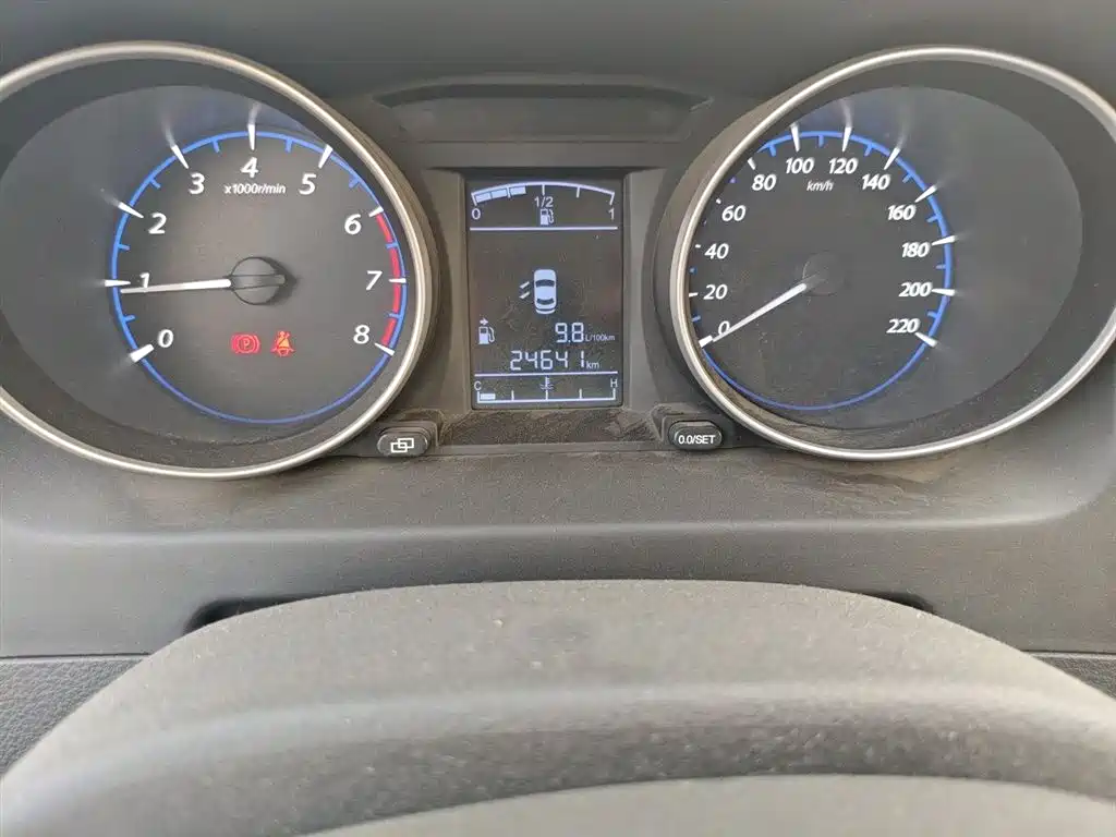 Dongfeng X5 2015 1.6L MT Premium