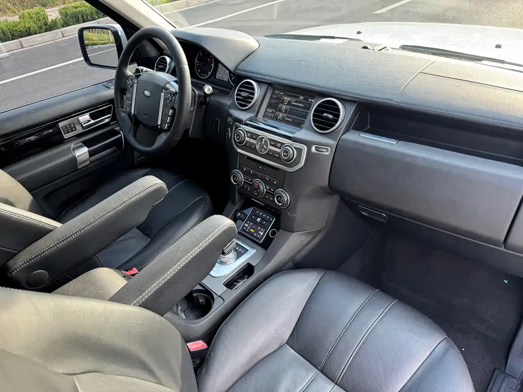 Land Rover Discovery — миниатюра 9