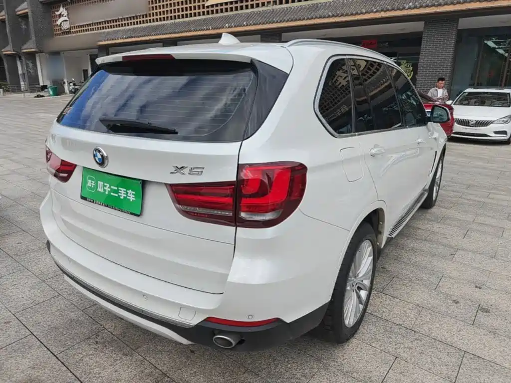 BMW X5 (Import) — миниатюра 7