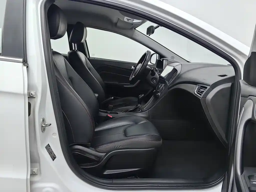 Chery Arrizo 5 — миниатюра 23