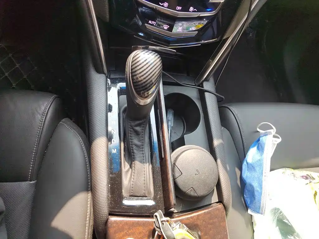 Cadillac XTS — миниатюра 10