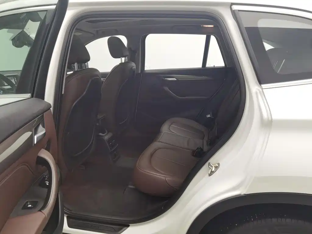 BMW X1 — миниатюра 15