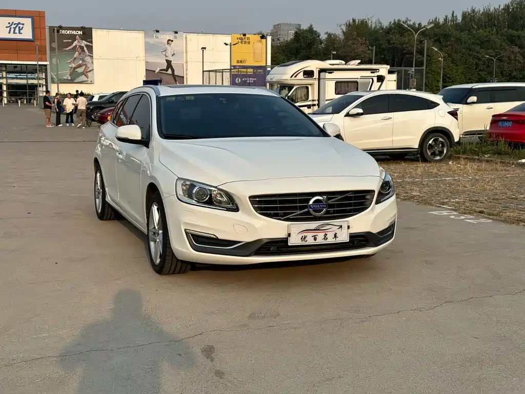 Volvo V60 — миниатюра 3