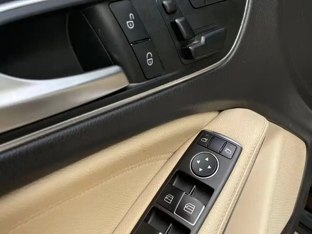 Mercedes-Benz GLA — миниатюра 12