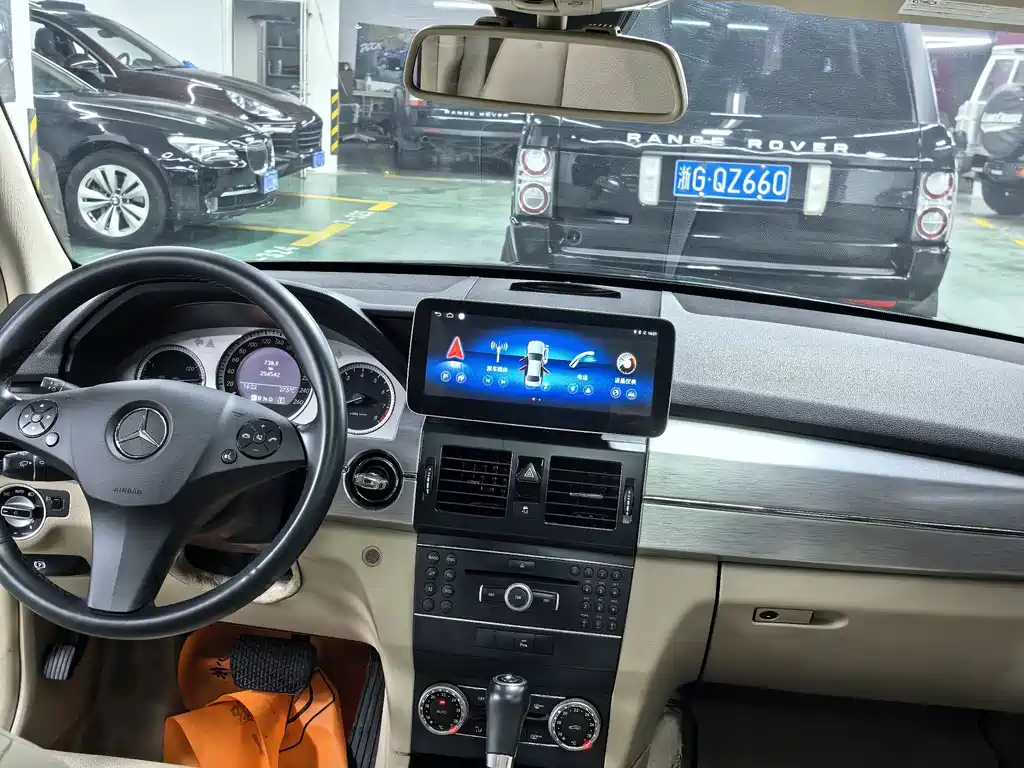 Mercedes-Benz GLK 2011 GLK 300 4MATIC Luxury