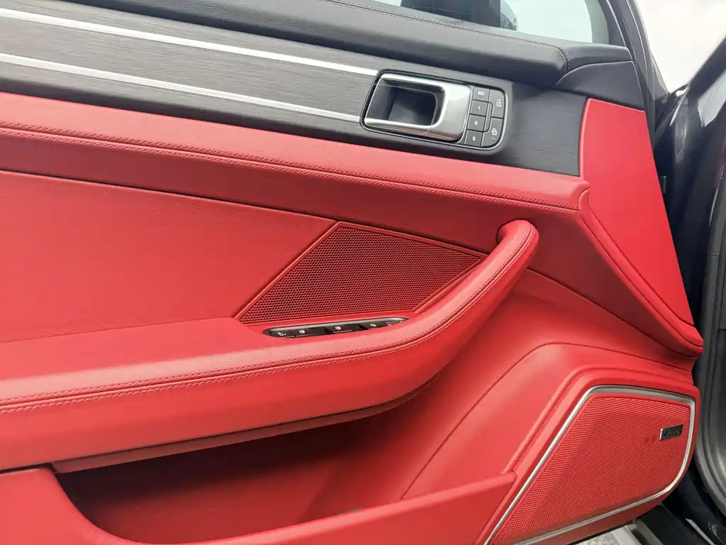Porsche Panamera — миниатюра 14
