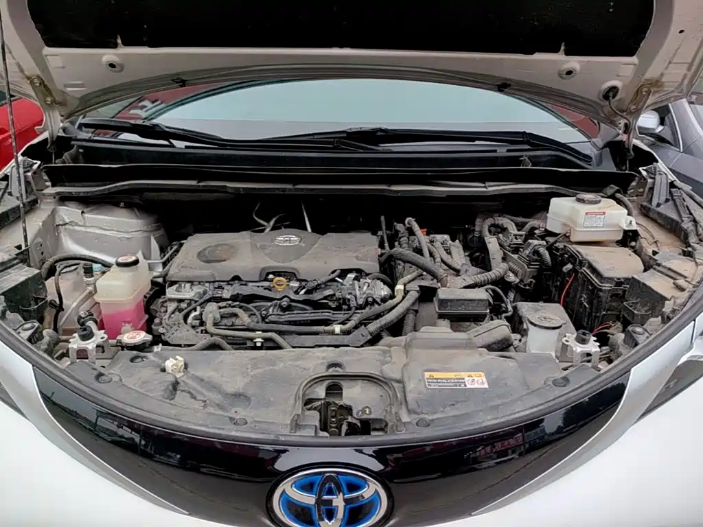 Toyota Sienna — миниатюра 20