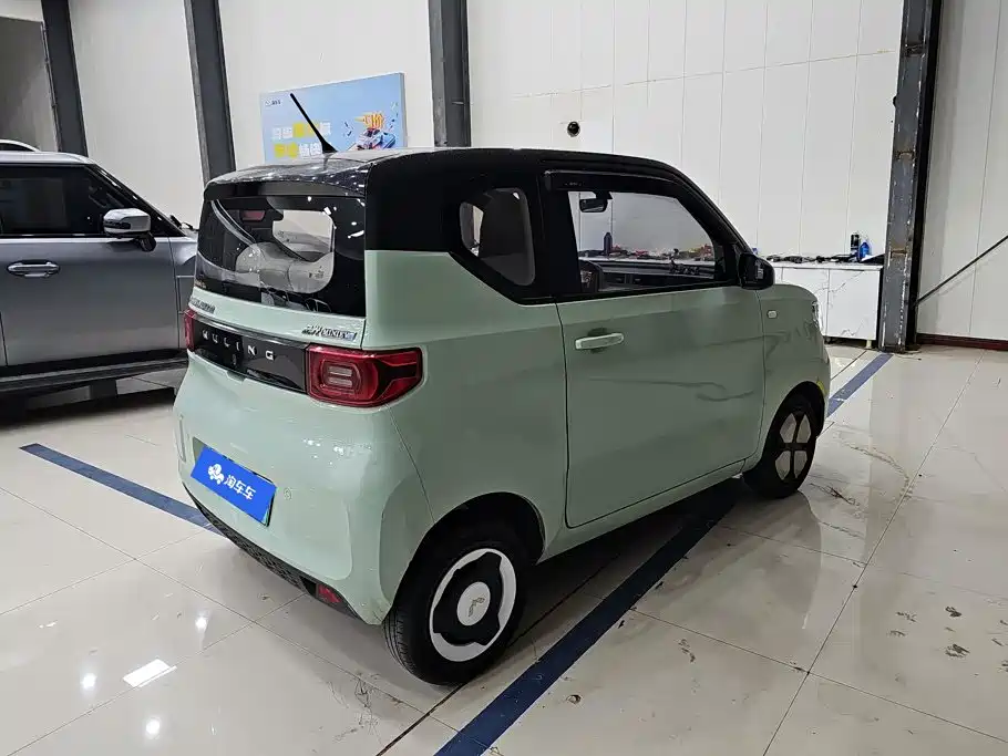 Wuling MINIEV — миниатюра 3
