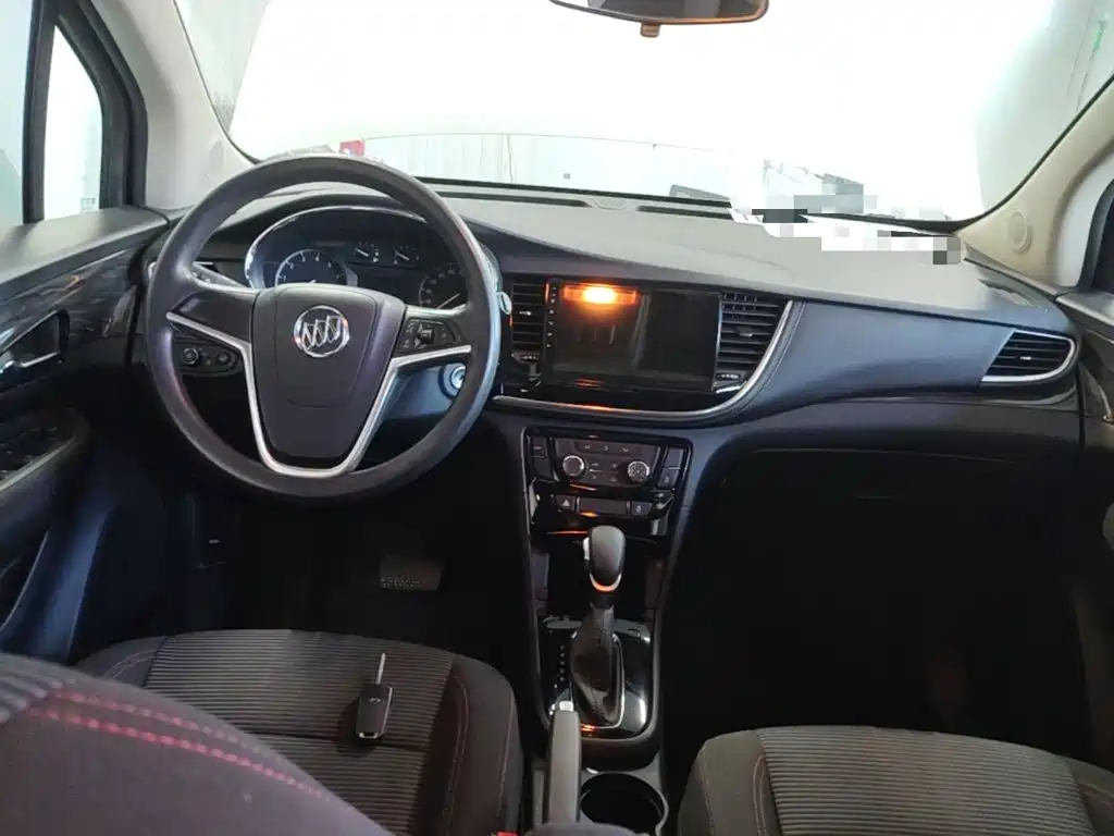 Buick Encore — миниатюра 10