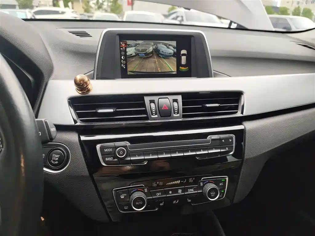 BMW X1 2016 sDrive18Li Premium