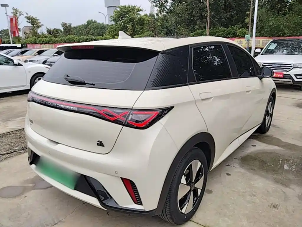 BYD Dolphin — миниатюра 7