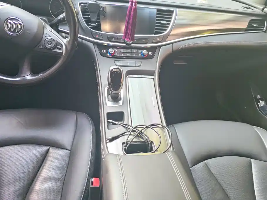 Buick LaCrosse — миниатюра 16
