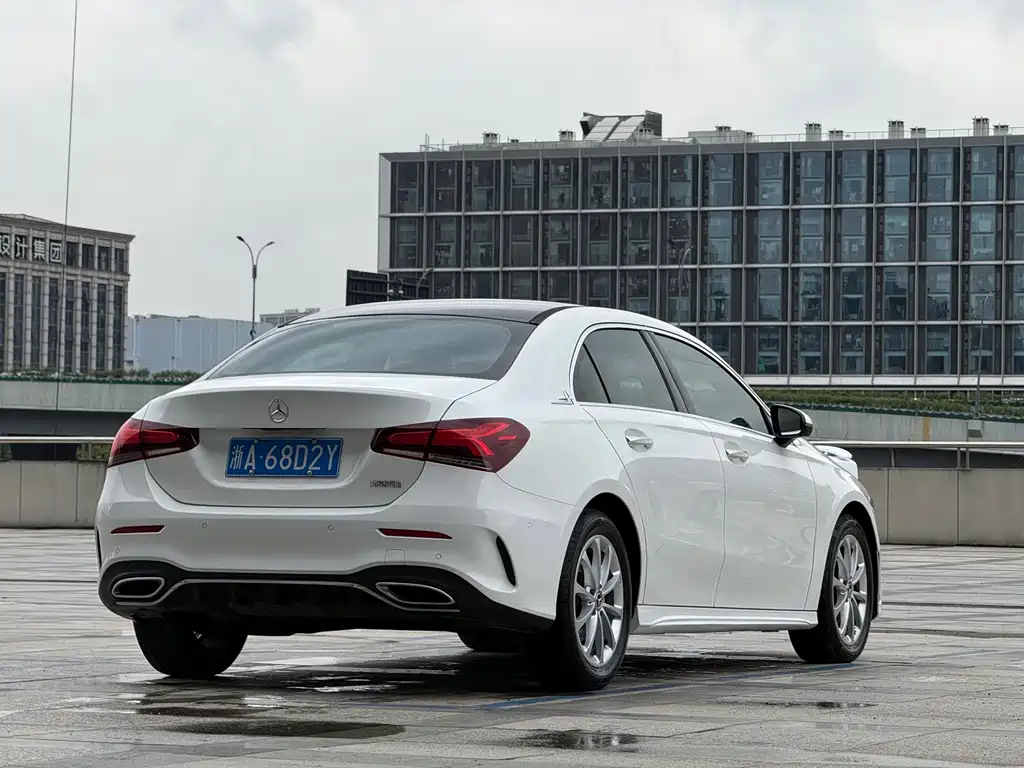 Mercedes-Benz A-Class — миниатюра 12