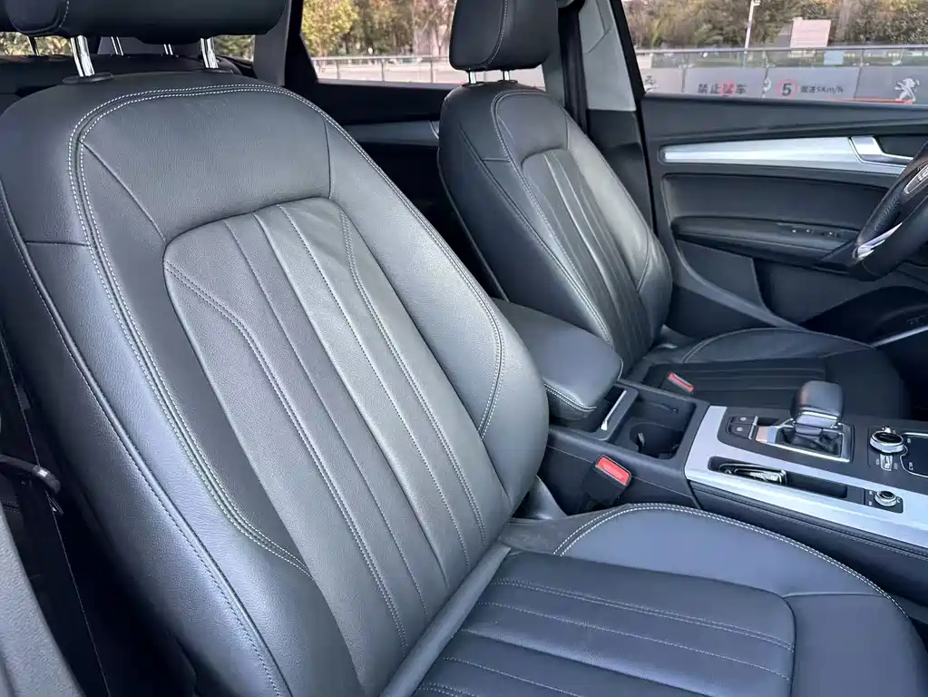 Audi Q5L — миниатюра 30