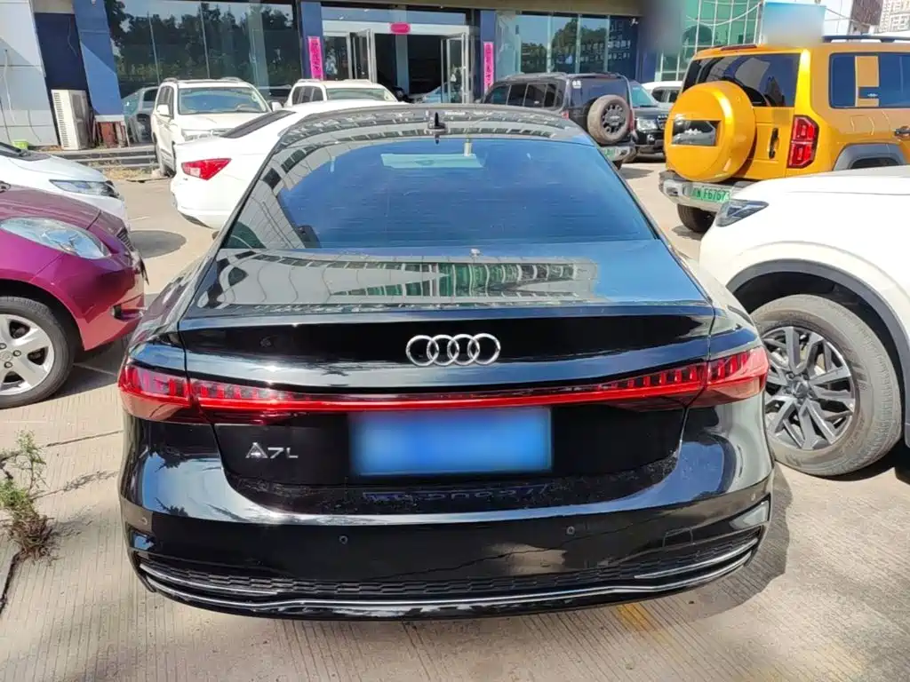 Audi A7L — миниатюра 6