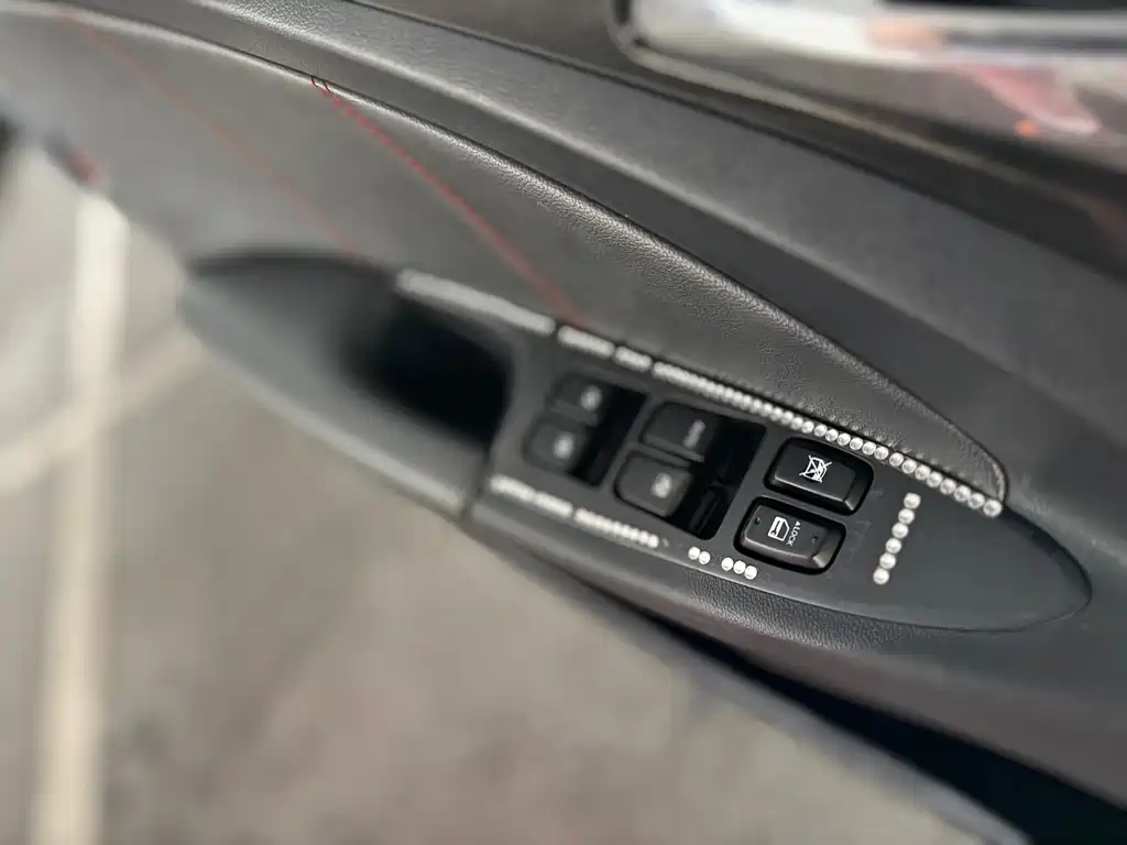 Changan Eado XT — миниатюра 13