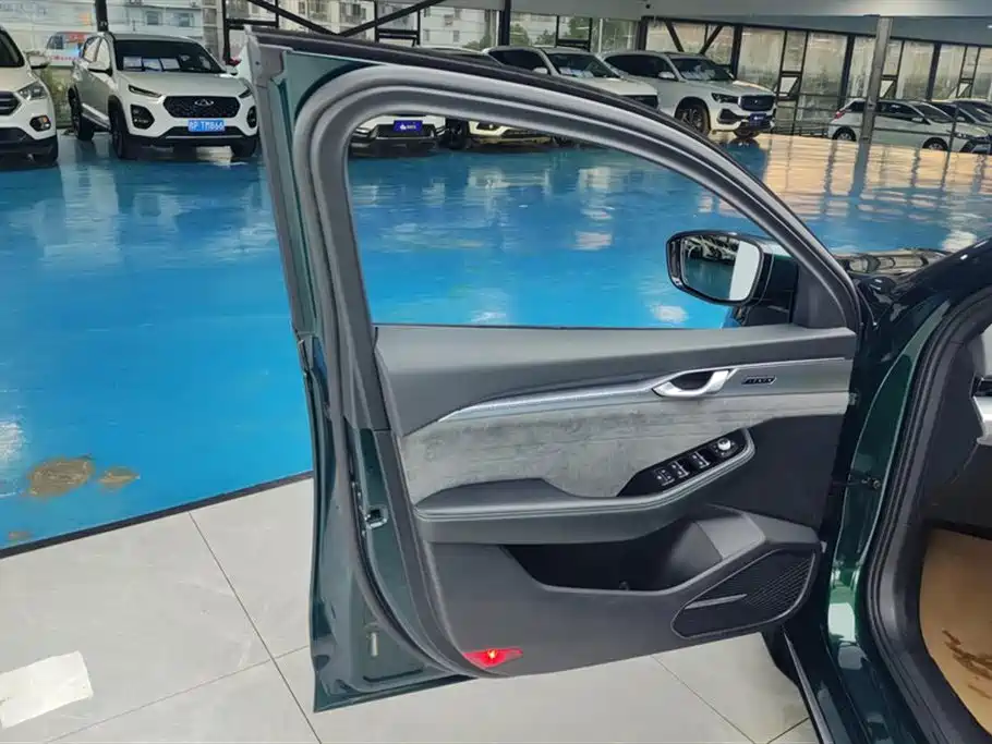 GEELY AUTOMOBILE XINGRUI