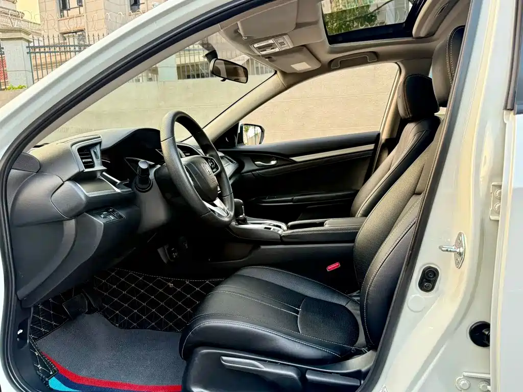 Honda Civic — миниатюра 4