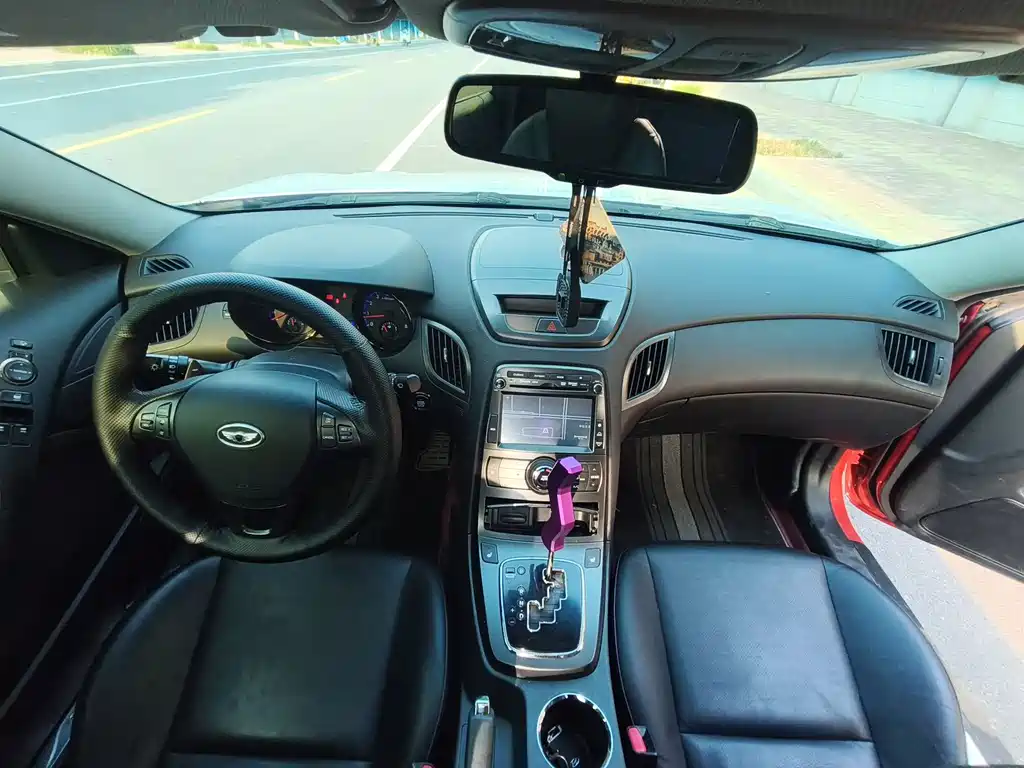 Hyundai Genesis Coupe — миниатюра 13