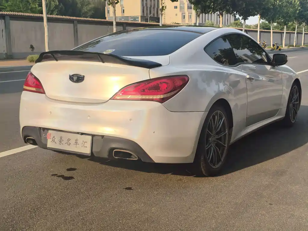 Hyundai Genesis Coupe — миниатюра 19