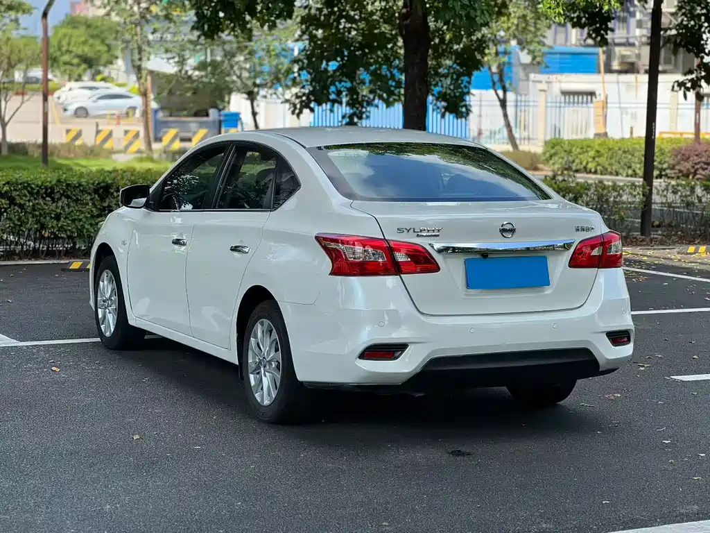 Nissan Sylphy — миниатюра 6