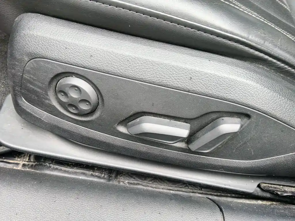 Audi A4L — миниатюра 11