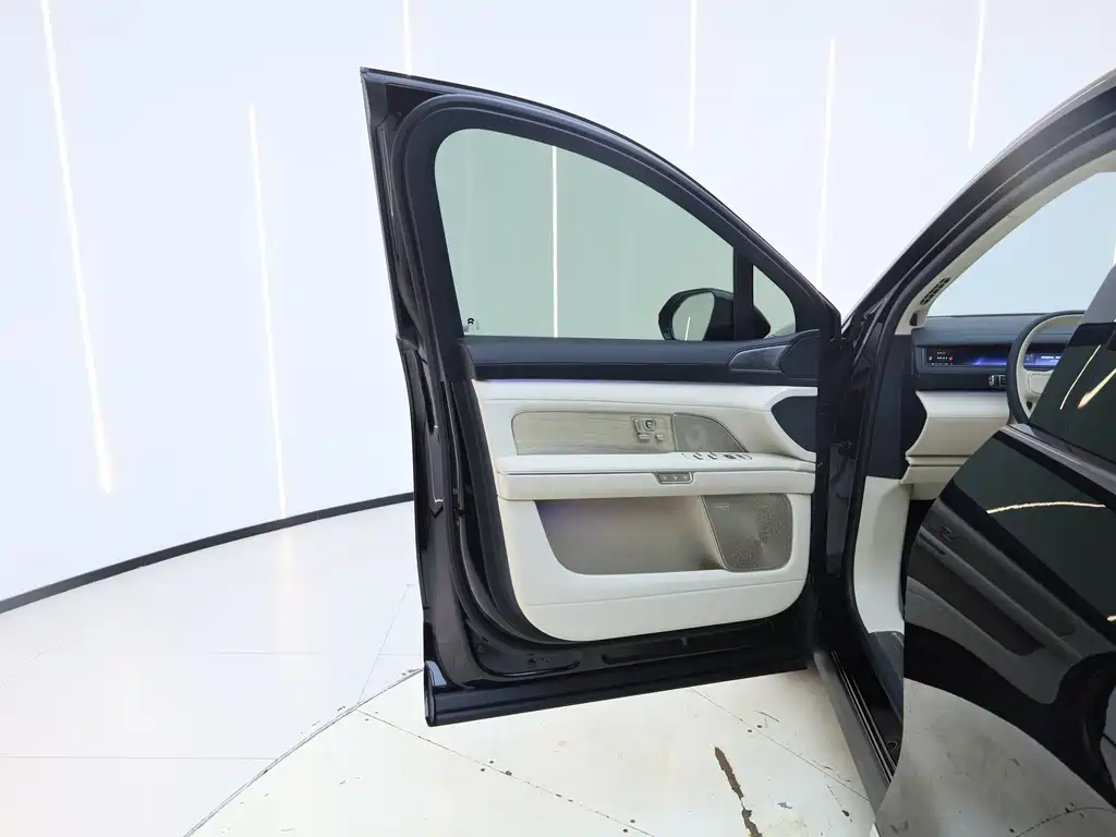 NIO ES8 — миниатюра 29