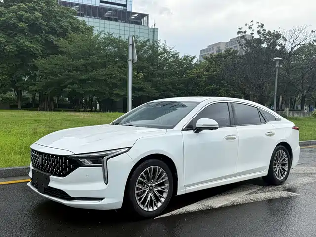 2022 Bestune B70