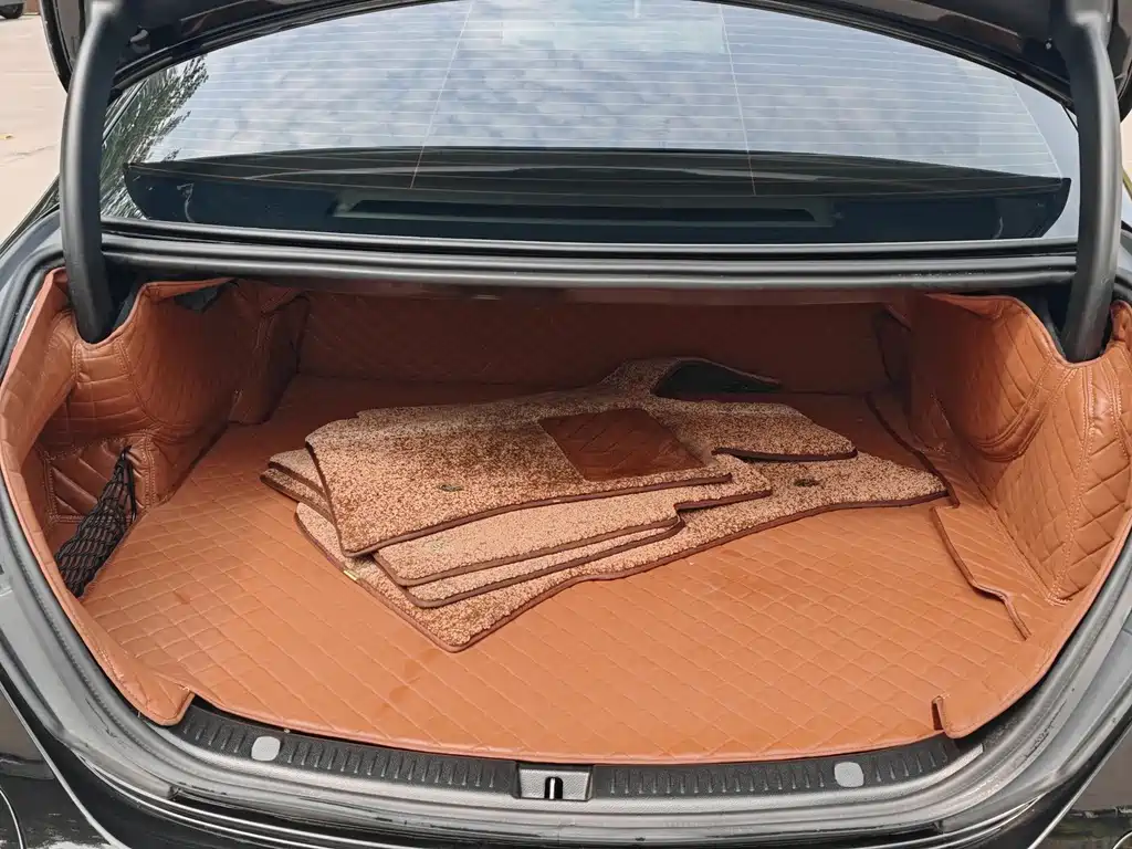 Mercedes-Benz E-Class New Energy — миниатюра 12