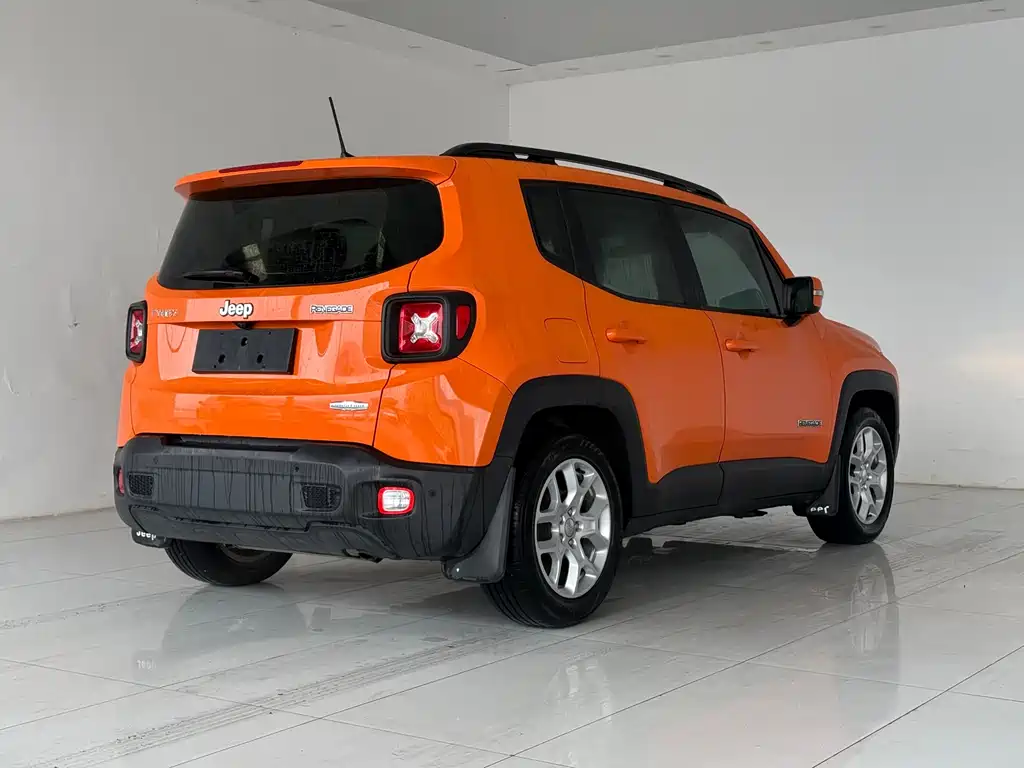 Jeep Renegade — миниатюра 8