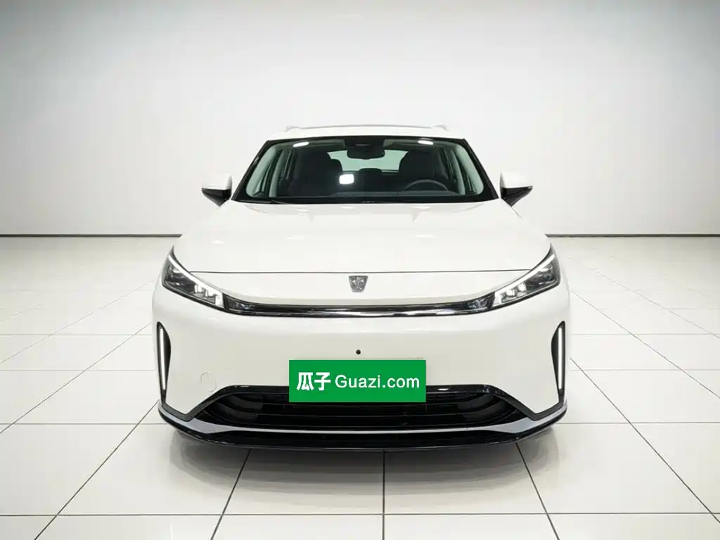 Roewe D5X DMH — миниатюра 2