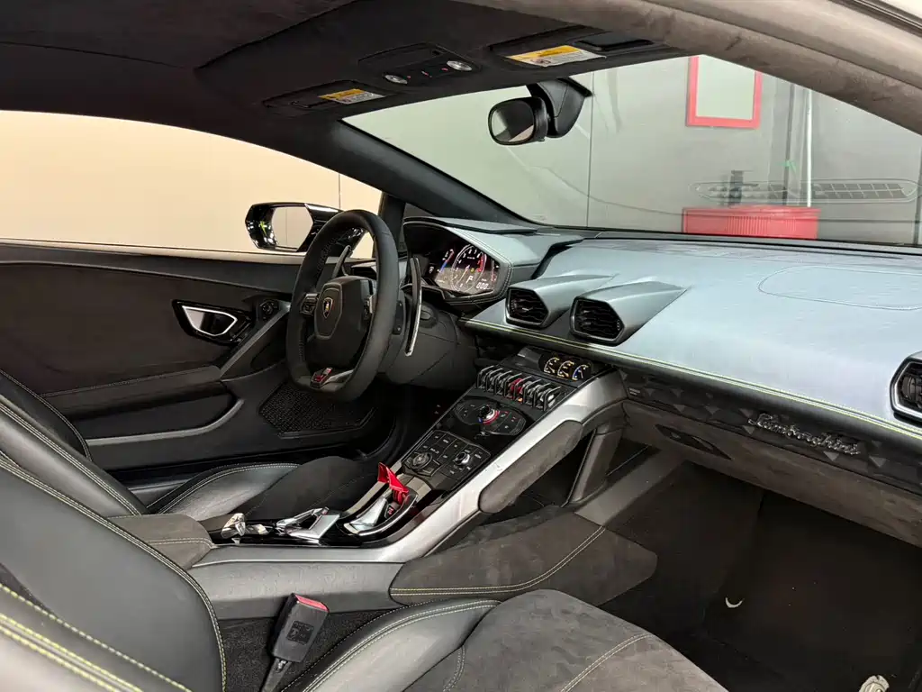 Lamborghini Huracán — миниатюра 8