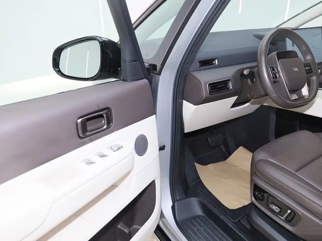Li Auto Li MEGA — миниатюра 32