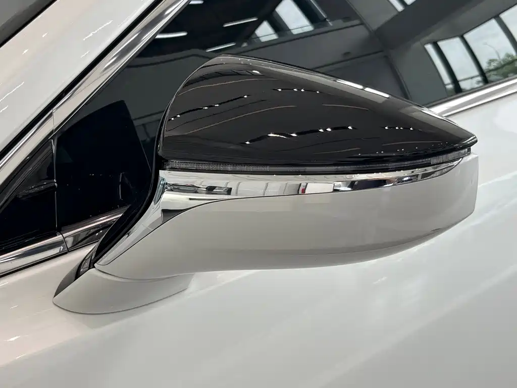 Lexus ES — миниатюра 24