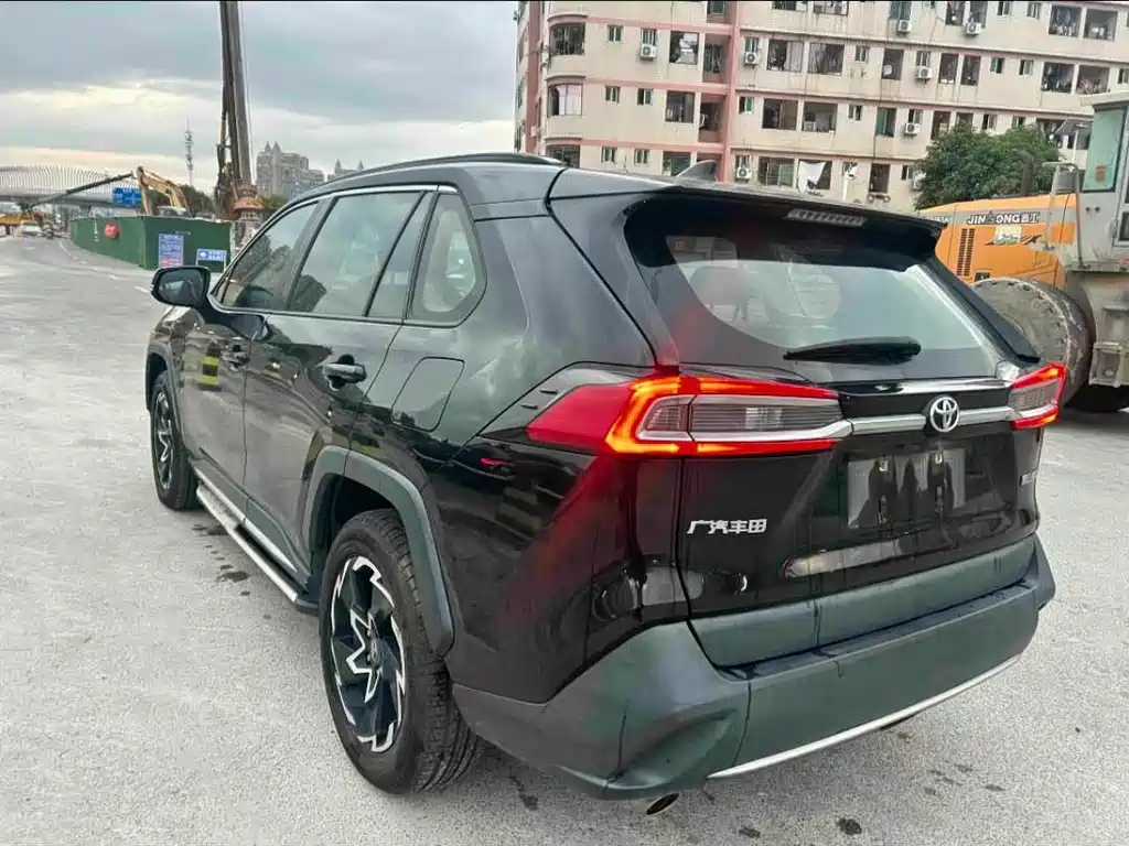 Toyota Wildlander — миниатюра 12