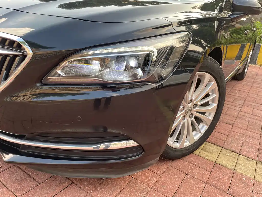 Buick LaCrosse — миниатюра 26