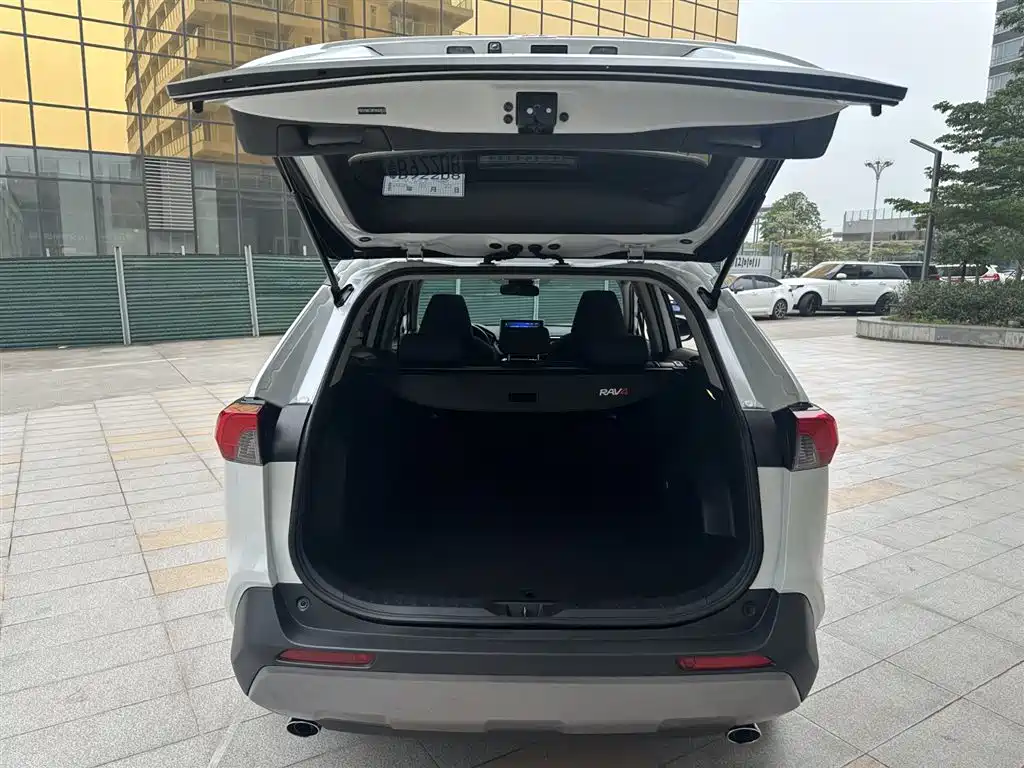 Toyota RAV4 — фотографии объявления, Фото 11