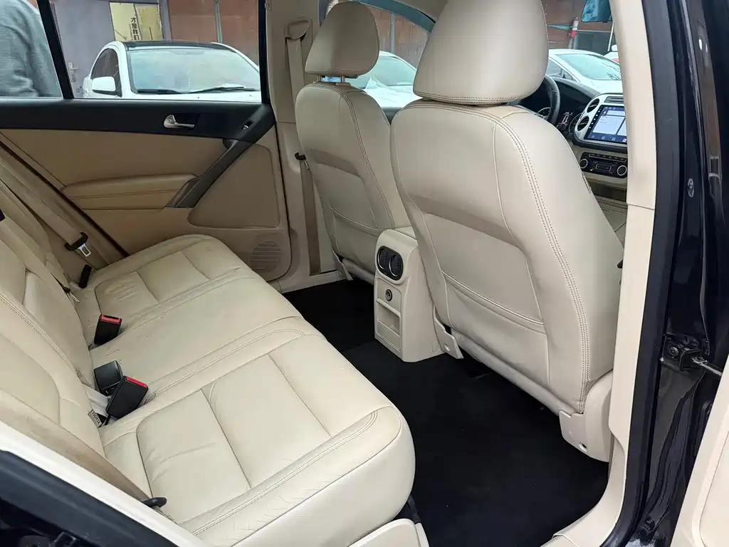 Volkswagen Tiguan — миниатюра 9