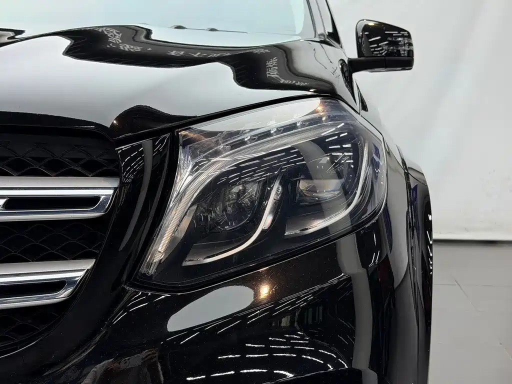 Mercedes-Benz GLS — миниатюра 3